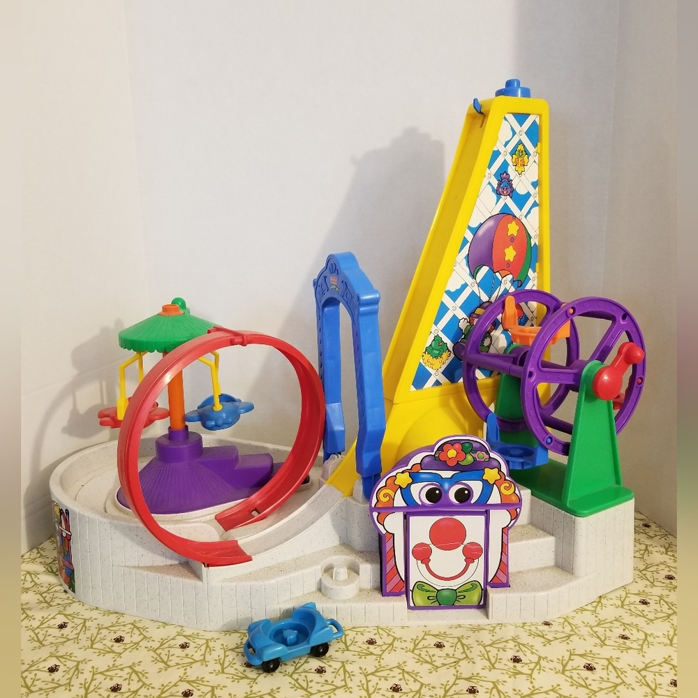Vintage Fisher price Little People Fun Park Amusement